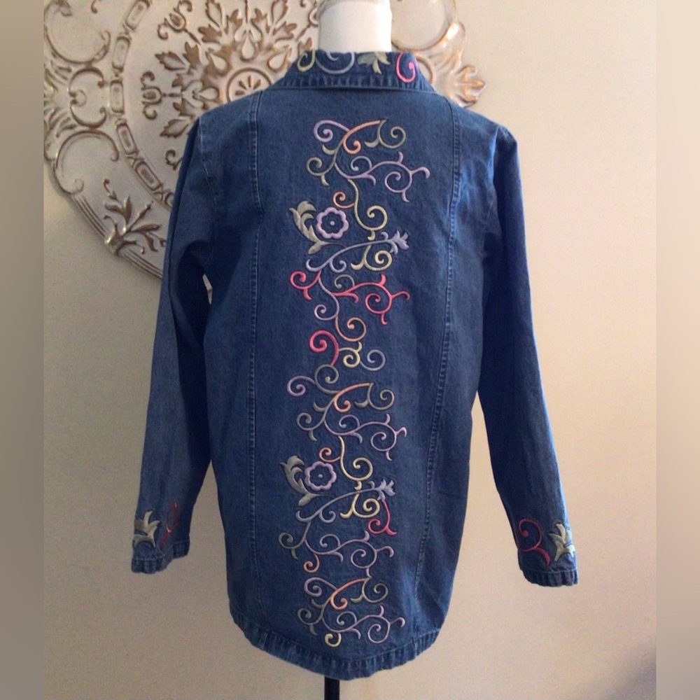 Denim&Co Embroidered Denim Jacket Sz M